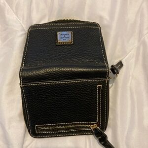 Dooney and Bourke wallet